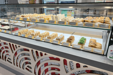 YalaTech kontynuuje instalację cyfrowych etykiet cenowych w Sushi Hub